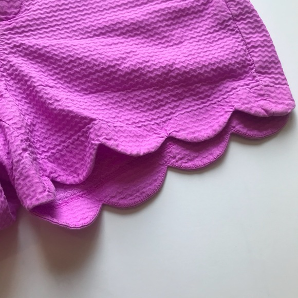 SOLD Lilly Pulitzer || Scalloped Buttercup Shorts - Picture 3 of 6
